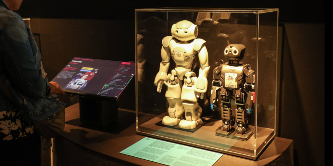 «IA: Intel·ligència artificial» per a persones amb ceguesa o sordesa