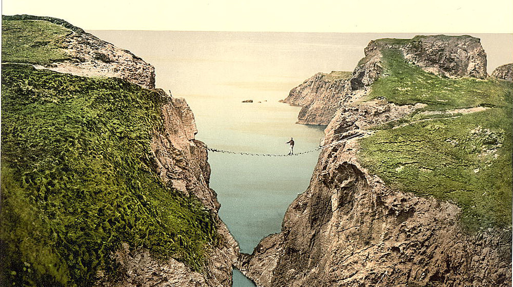Rope Bridge, County Antrim, Irlanda, cap a 1900. Photochrom Print Collection, The Library of Congress Prints and Photographs Division
