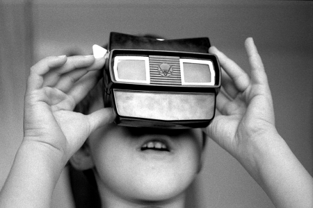 Back to the (Virtual) Future: Immersion and Digital Materiality in Museums