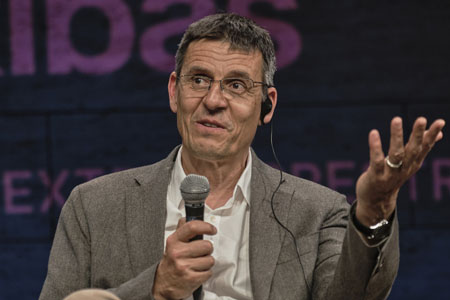 Didier Queloz and Nathalie Cabrol