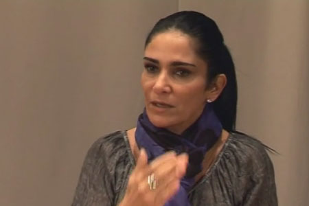 Lydia Cacho: «Un govern que aposta per obrir un casino està apostant també pel turisme sexual i l’abús»